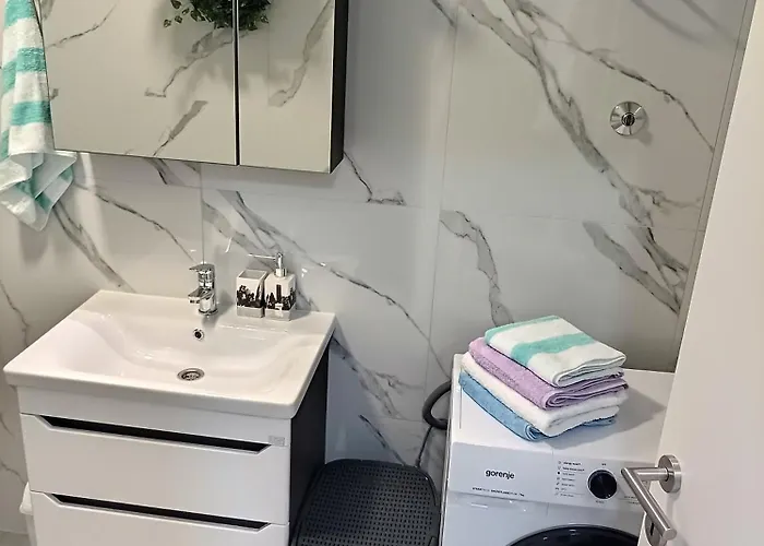 Inkognito Centar 39 * Brčko